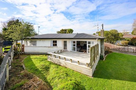 Photo of property in 33 Apollo Parade, Milson, Palmerston North, 4414