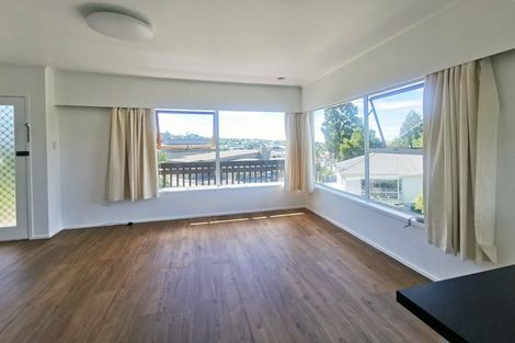 Photo of property in 2/20 Nigel Road, Browns Bay, Auckland, 0630