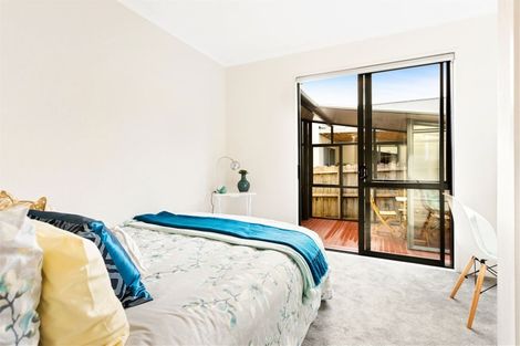 Photo of property in 31 Lazurite Drive, Westgate, Auckland, 0614