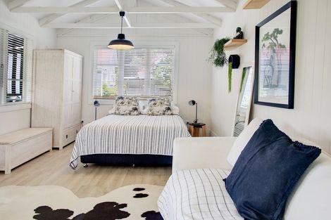 Photo of property in 6 Beresford Street, Russell, 0202