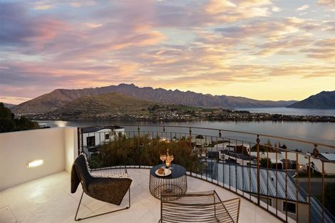 Photo of property in 94 Hensman Road, Queenstown, 9300