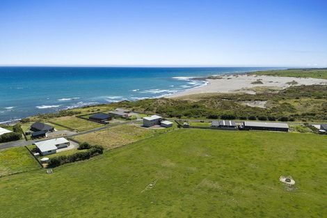 Photo of property in 286 Tai Road, Opunake, 4681