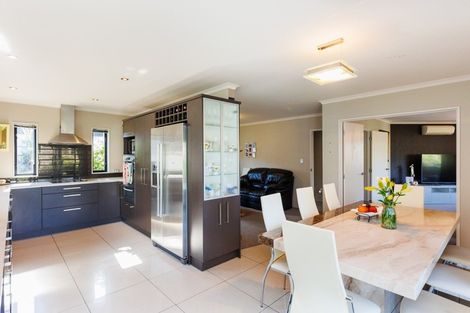 Photo of property in 152 Park Road, West End, Palmerston North, 4410