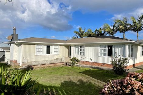Photo of property in 165 Te Atatu Road, Te Atatu South, Auckland, 0610