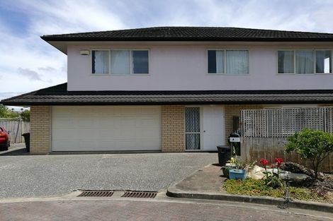 Photo of property in 9 San Luis Place, Golflands, Auckland, 2013
