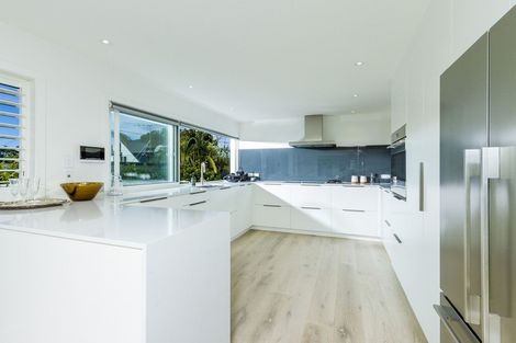 Photo of property in 15 The Strand, Takapuna, Auckland, 0622