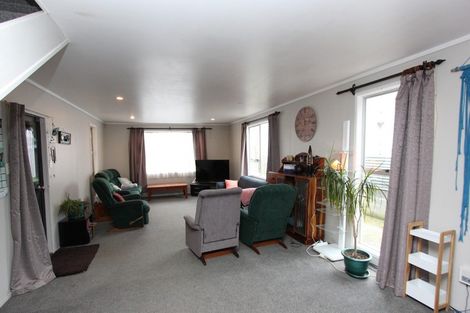 Photo of property in 146 Miranda Street, Stratford, 4332