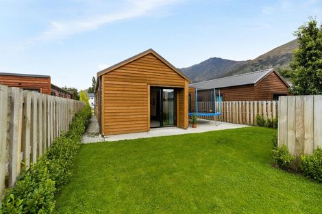 Photo of property in 23 Lauder Street, Lake Hayes, Queenstown, 9304