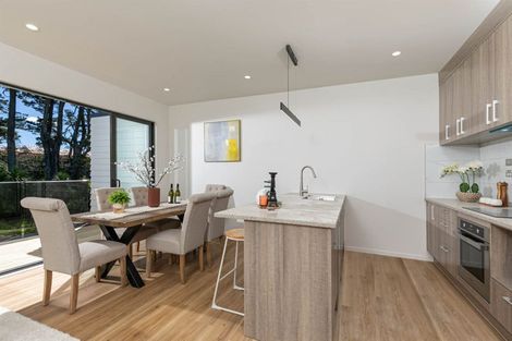Photo of property in 21 Korokio Lane, Henderson, Auckland, 0612