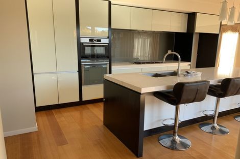 Photo of property in 6 Deele Close, Pinehill, Auckland, 0632