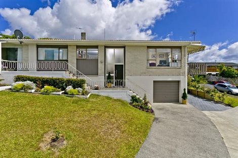 Photo of property in 1/2 Morice Place, Torbay, Auckland, 0630