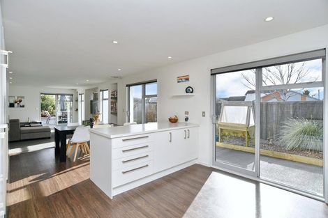 Photo of property in 1 Rue De La Mare, Parklands, Christchurch, 8083