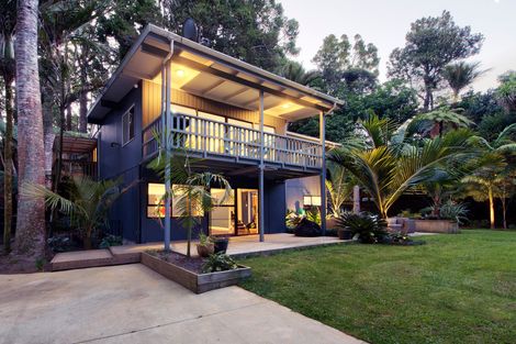 Photo of property in 103 Waima Crescent, Titirangi, Auckland, 0604