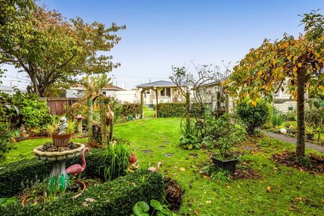 Photo of property in 50 Reid Avenue, Hawera, 4610