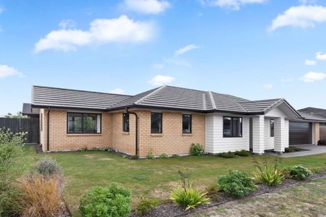Photo of property in 4 Emma Street, Marshland, Christchurch, 8083