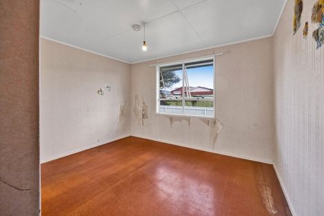 Photo of property in 21 Acourt Street, Hawera, 4610