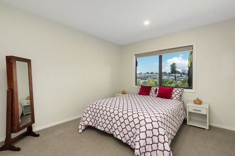 Photo of property in 18 Southill Way, Pyes Pa, Tauranga, 3112