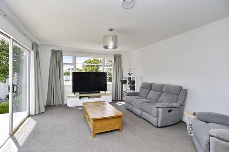 Photo of property in 7 Grimseys Road, Redwood, Christchurch, 8051