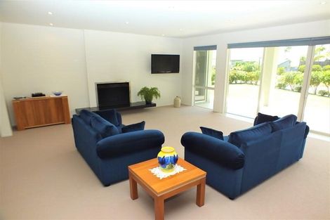Photo of property in 108 Omara Place, Matarangi, Whitianga, 3592