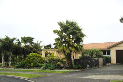 Photo of property in 8 Dacre Grove, Gulf Harbour, Whangaparaoa, 0930
