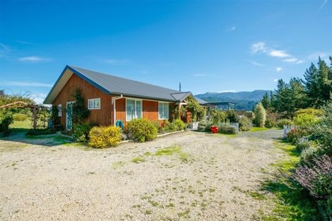 Photo of property in 130 Mytton Heights, Motueka, 7196