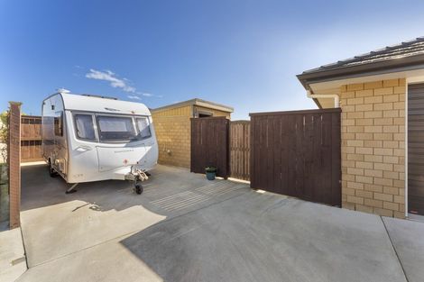 Photo of property in 53 Alberta Road, Glen Avon, New Plymouth, 4312