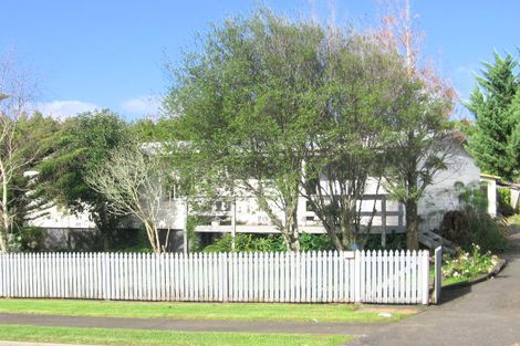 Photo of property in 5 Taranui Place, Henderson, Auckland, 0612