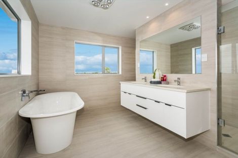 Photo of property in 19 Rangitoto Terrace, Milford, Auckland, 0620