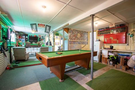 Photo of property in 77 Fergusson Street, Woodville, 4920