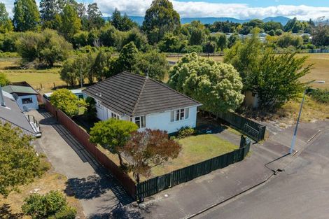 Photo of property in 15 Redfern Street, Dannevirke, 4930