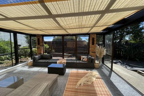 Photo of property in 2/529 Weymouth Road, Weymouth, Auckland, 2103