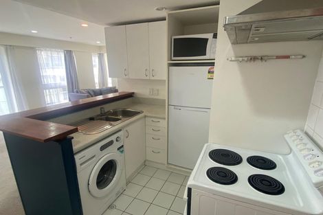 Photo of property in Terrace Heights Apartments, 5f/163 The Terrace, Wellington Central, Wellington, 6011