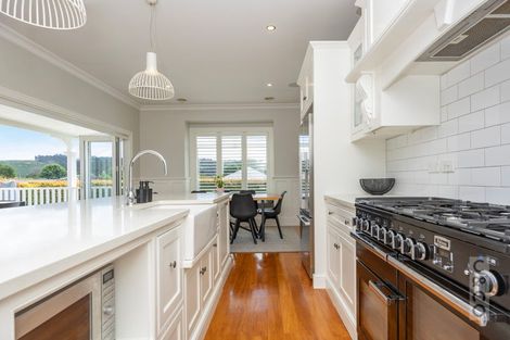 Photo of property in 39 Albert Street, Riverhead, 0820