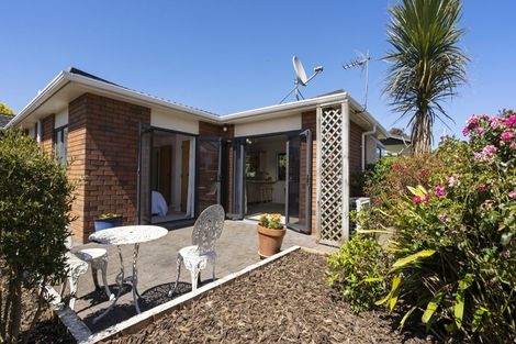 Photo of property in 15a Sanders Avenue, Westown, New Plymouth, 4310