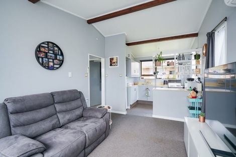 Photo of property in 1-12/71 Main Street, Mataura, 9712