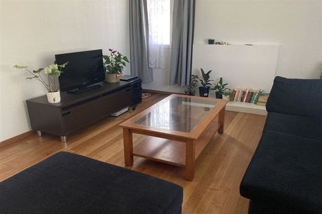 Photo of property in 4 Pomelo Road, Te Atatu South, Auckland, 0610