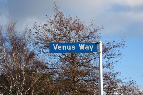 Photo of property in 4 Venus Way, Milson, Palmerston North, 4414