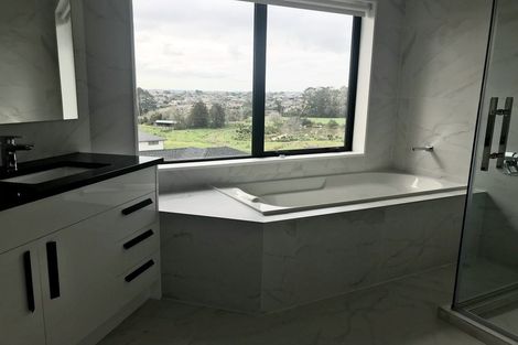 Photo of property in 55 Platinum Rise, Ranui, Auckland, 0612