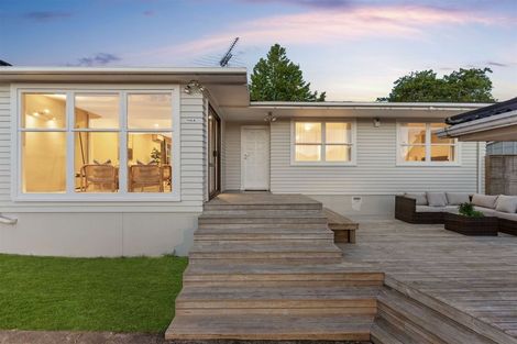 Photo of property in 1/114 Nile Road, Milford, Auckland, 0620