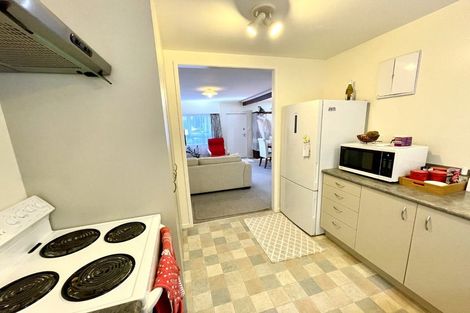 Photo of property in 3/88 Lake Road, Northcote, Auckland, 0627