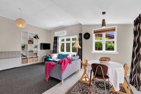 Photo of property in 5 Seymour Street, Hornby, Christchurch, 8042