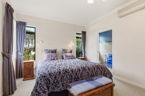 Photo of property in 10 Fairway Avenue, Mount Maunganui, 3116