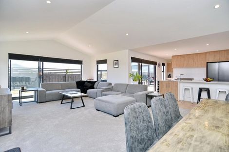 Photo of property in 17 Angus Place, Rangiora, 7400