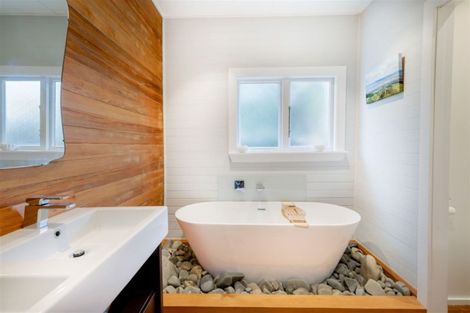 Photo of property in 32 Grantley Street, New Brighton, Christchurch, 8083