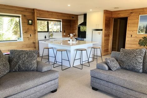 Photo of property in 47 Stillwater Crescent, Stillwater, Silverdale, 0993