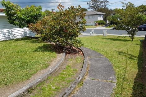 Photo of property in 17 Trinidad Road, Sunnynook, Auckland, 0620