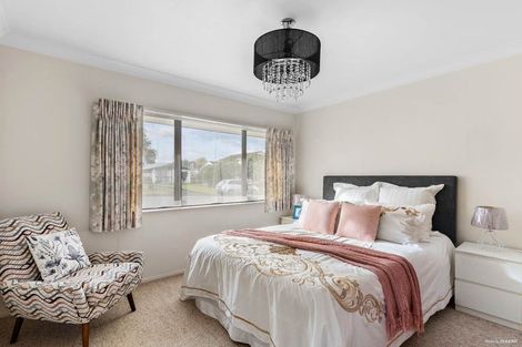 Photo of property in 1/8 Sunnypark Avenue, Rosehill, Papakura, 2113