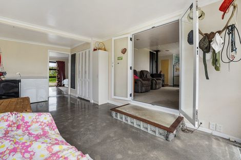 Photo of property in 59 Alfred Road, Egmont Village, New Plymouth, 4371