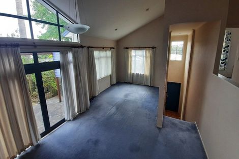 Photo of property in 10 Cinnabar Place, Westgate, Auckland, 0614