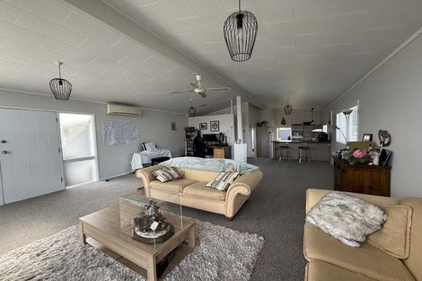 Photo of property in 42 George Street, Morrinsville, 3300